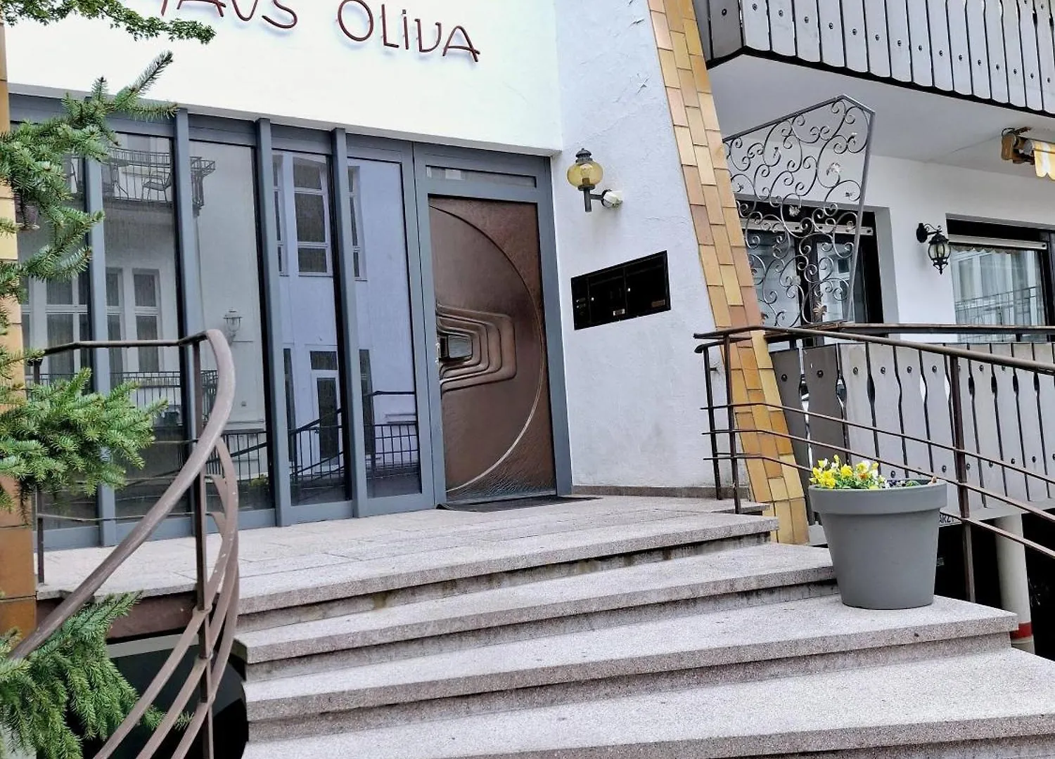 Appartement Haus Oliva Charmante Fewo In Top-Lage Mit Balkon Und Parkplatz Bad Kissingen