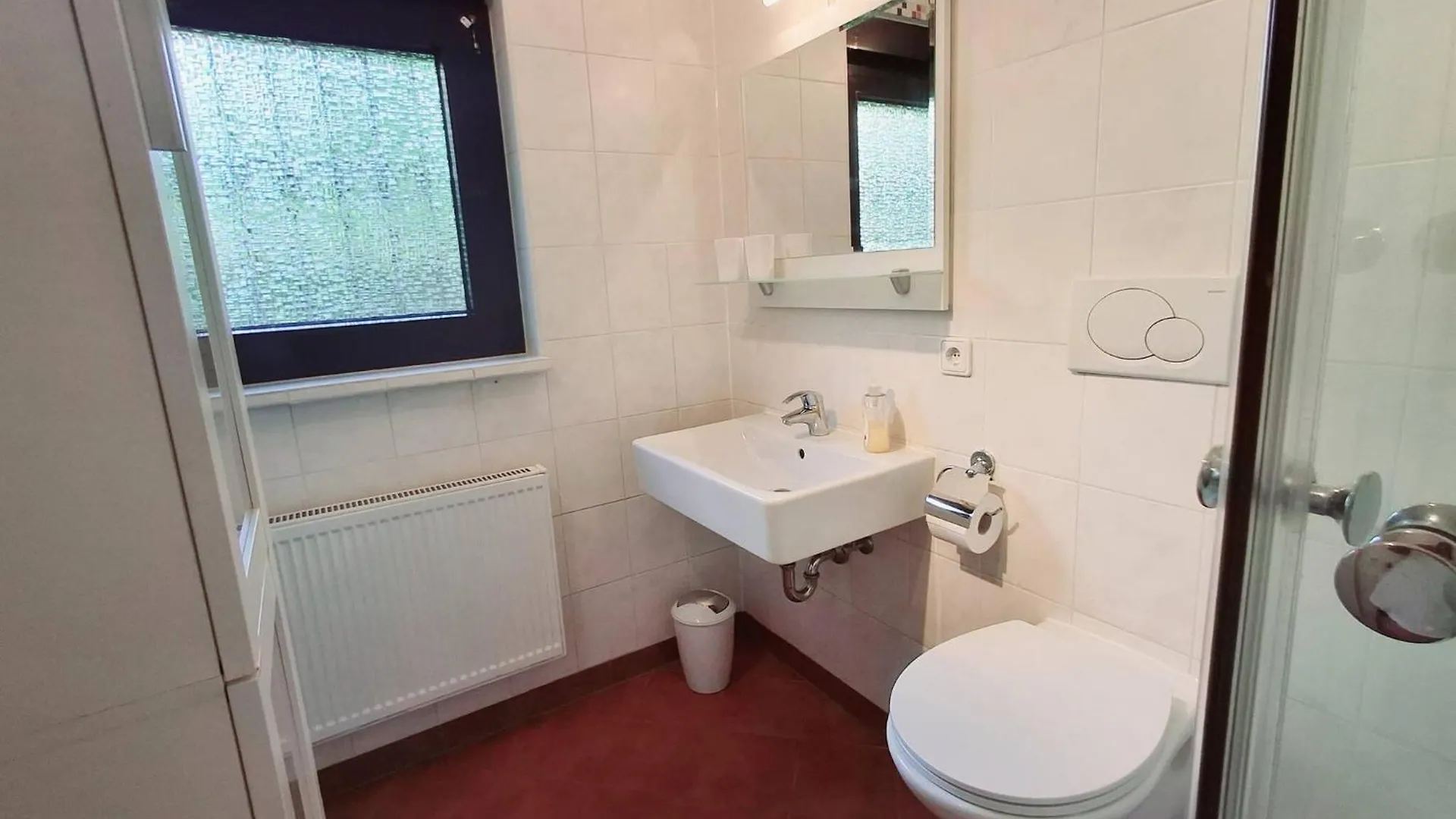 Haus Oliva Charmante Fewo In Top-Lage Mit Balkon Und Parkplatz Bad Kissingen Appartement